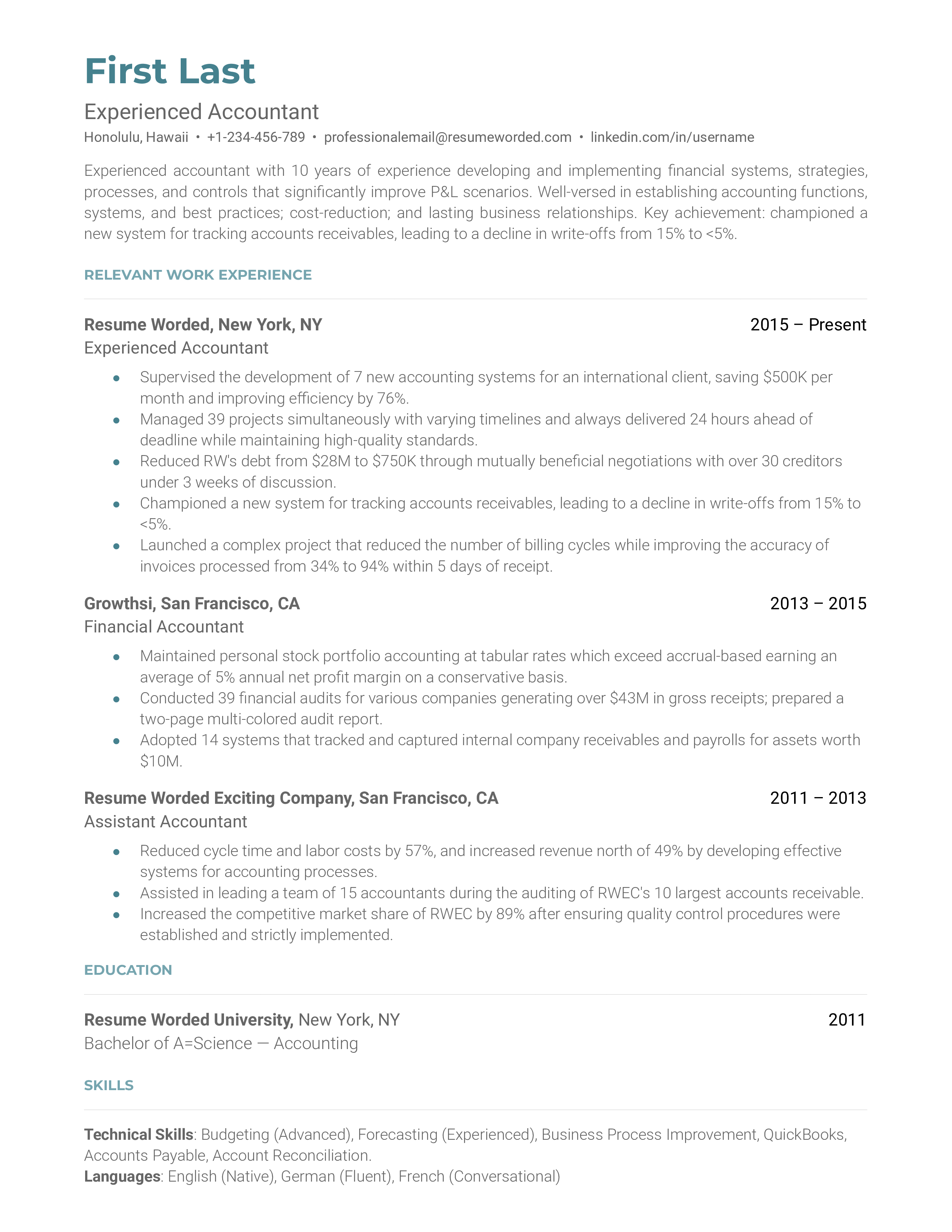 Experienced accountant's CV emphasizing tech skills and financial analysis.